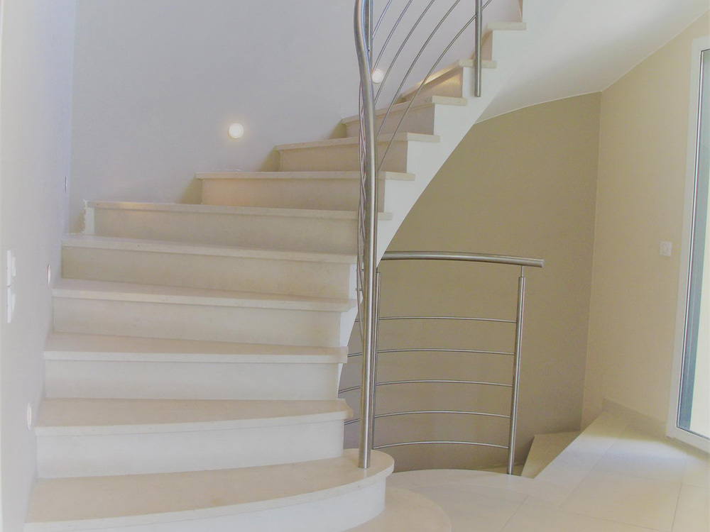 Les escaliers et mezzanines